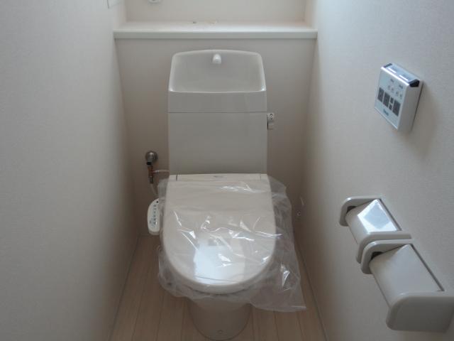 トイレ　シャワー付トイレ