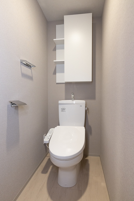 トイレ　※写真は同タイプ住戸です。