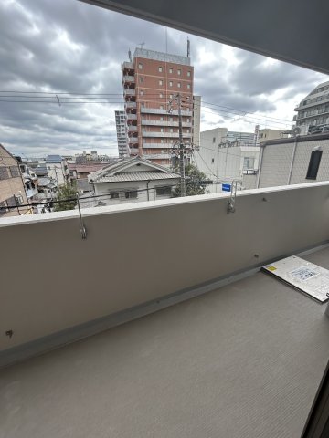 バルコニー　落ち着いた時間を過ごせるバルコニーです