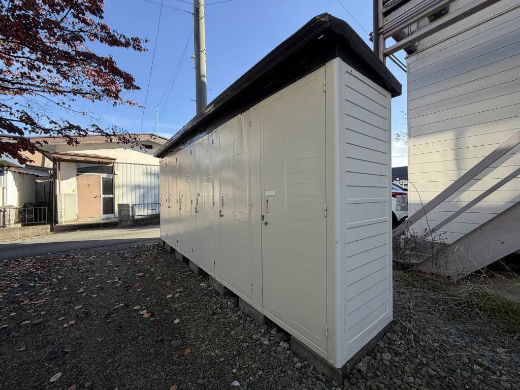 建物外観　ストッカー