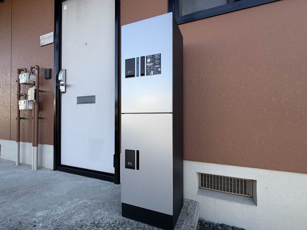 建物外観　宅配ＢＯＸ