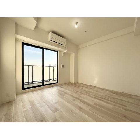 居室・リビング　室内