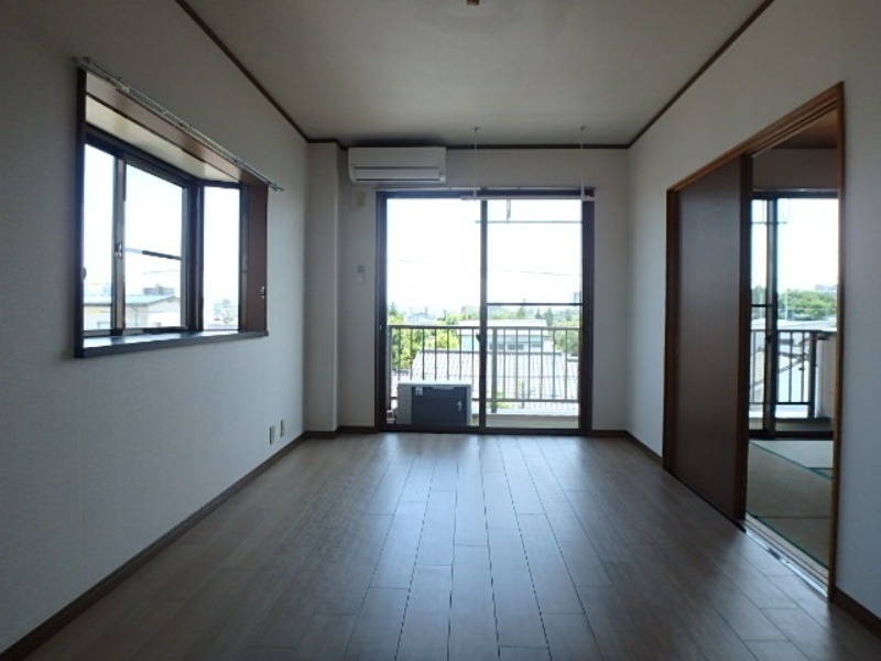 居室・リビング　図面と現状に相違がある場合には現状を優先