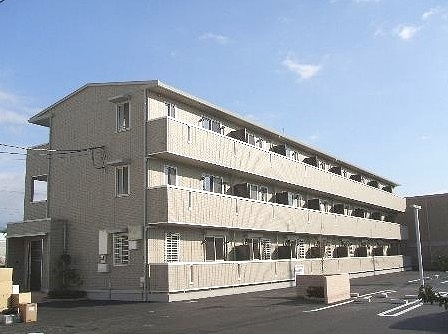建物外観　南向きで日当たり良好　インターネット無料