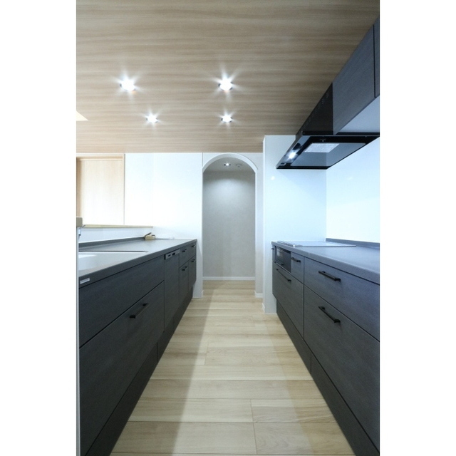 キッチン　セパレートタイプの広々キッチン＆パントリー