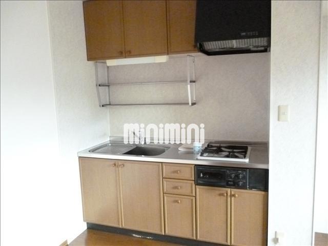 キッチン　キッチン周辺収納あり