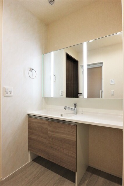 洗面設備　洗髪洗面化粧台