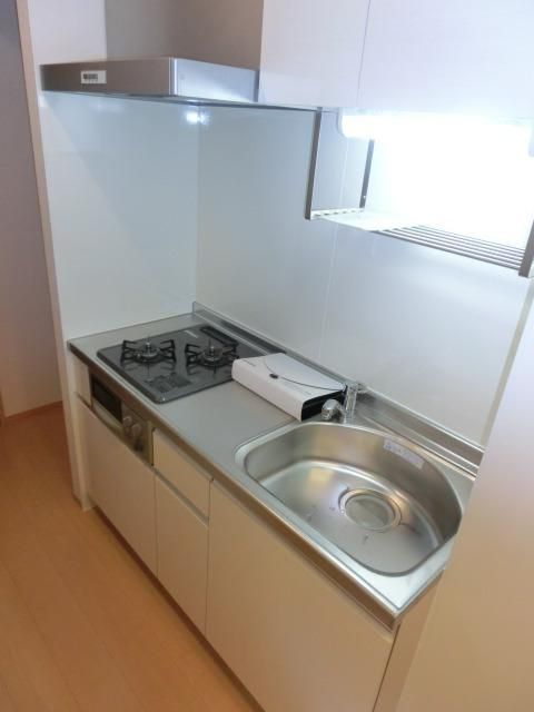 キッチン　２口システムキッチン完備