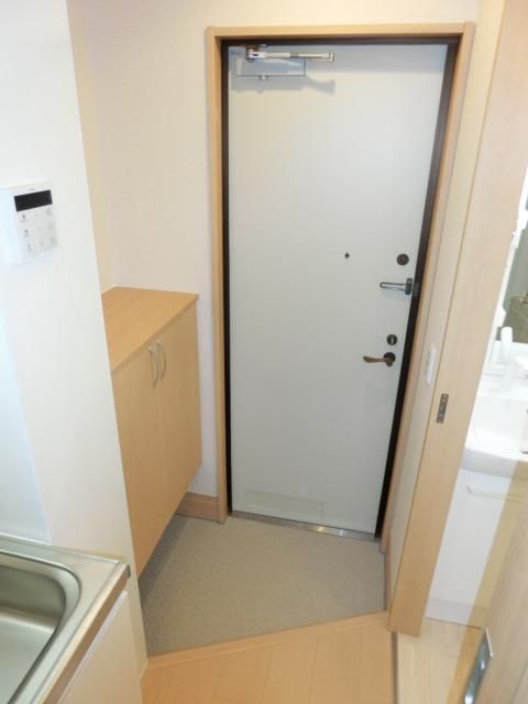 玄関　シューズボックス完備