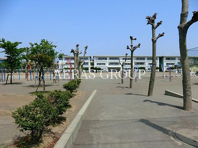 小学校　茅ヶ崎市立茅ヶ崎小学校（小学校）まで1014m