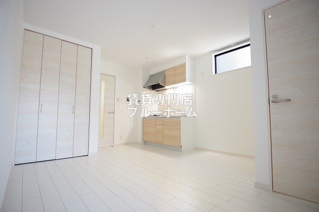 居室・リビング　8.5帖の広いリビングです！