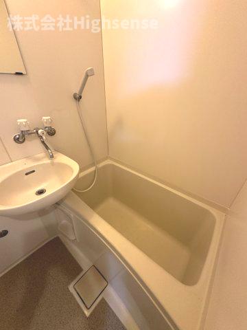 バス・シャワールーム　日々の暮らしに欠かせないお風呂です