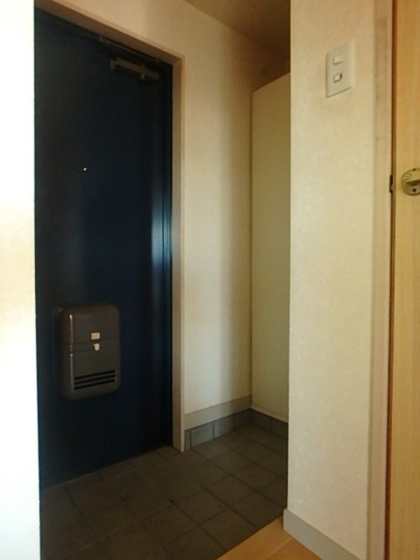 玄関　図面と現状に相違がある場合には現状を優先