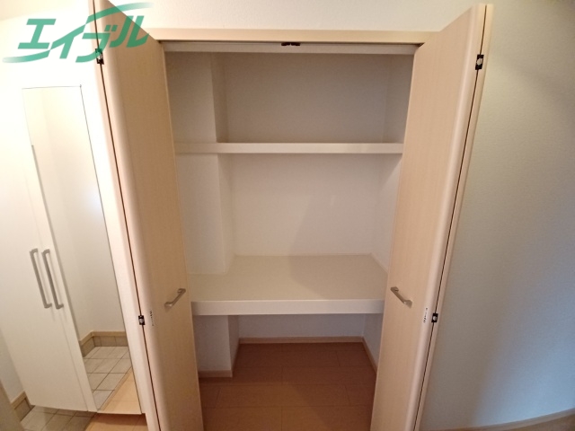 収納　反転タイプ参考写真