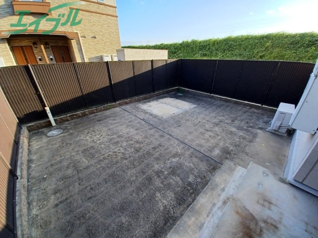 庭　反転タイプ参考写真