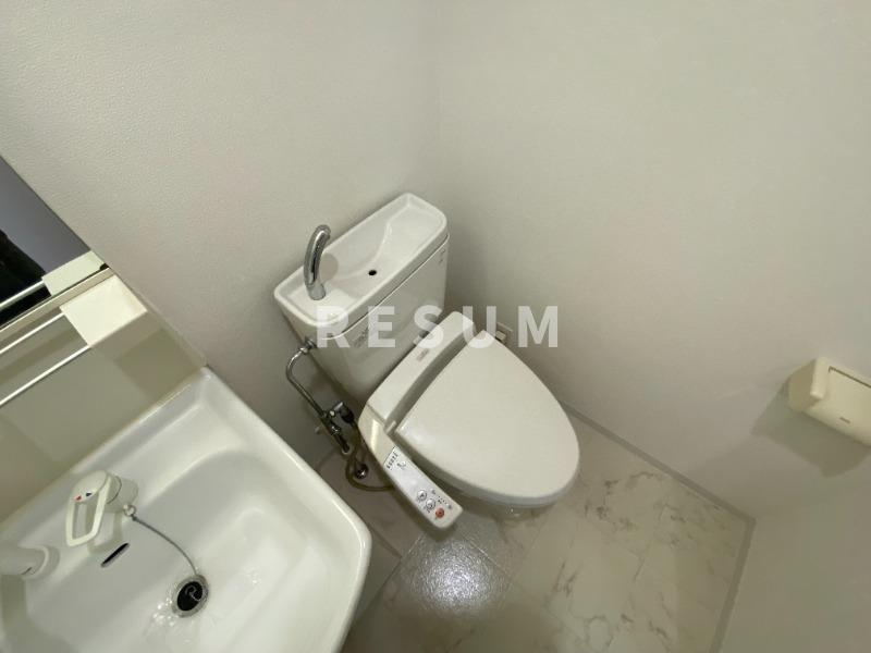 ＪＲ総武線 千葉駅 徒歩5分 14階建 築20年のトイレ写真