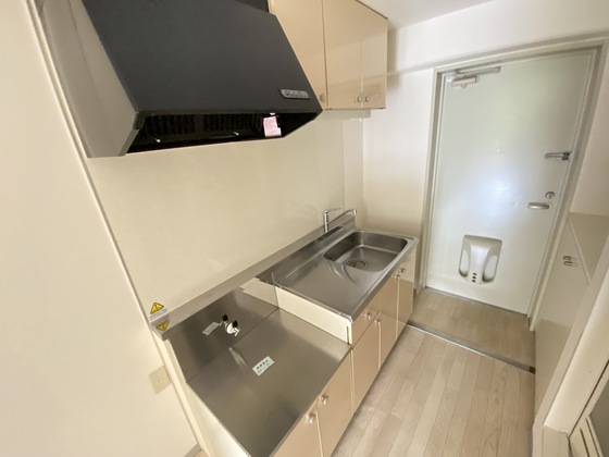 キッチン　※別部屋の写真です