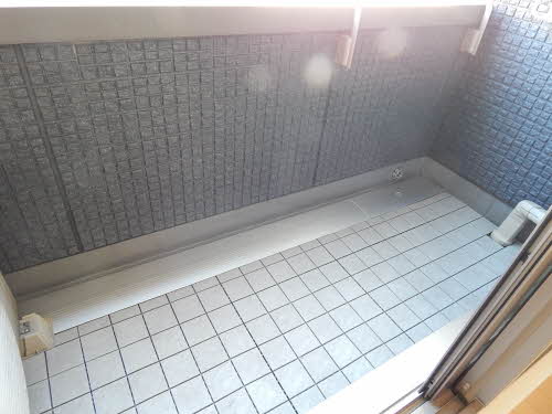 バルコニー　陽当たり良好なバルコニーです♪