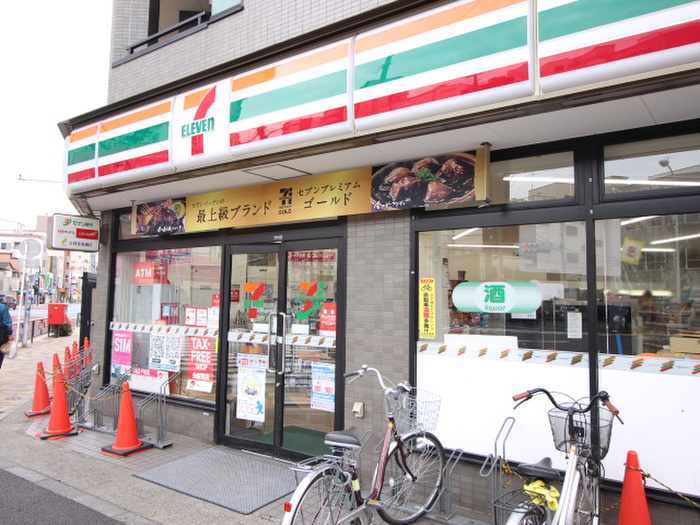 コンビニ　物件（コンビニ）まで214m