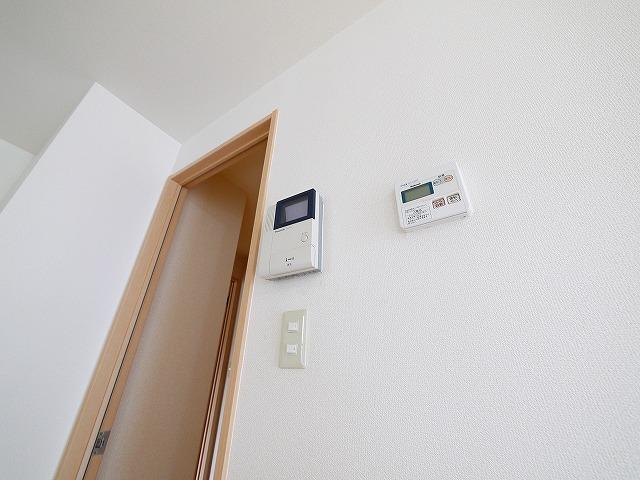 セキュリティ　モニター付きインターホン