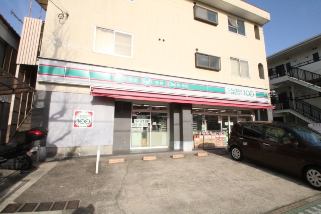 コンビニ　ローソンストア１００　中川助光店（コンビニ）まで1000m