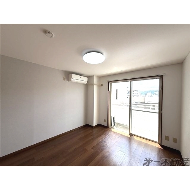 建物外観　洋室