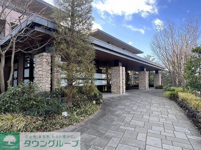 建物外観　エントランス