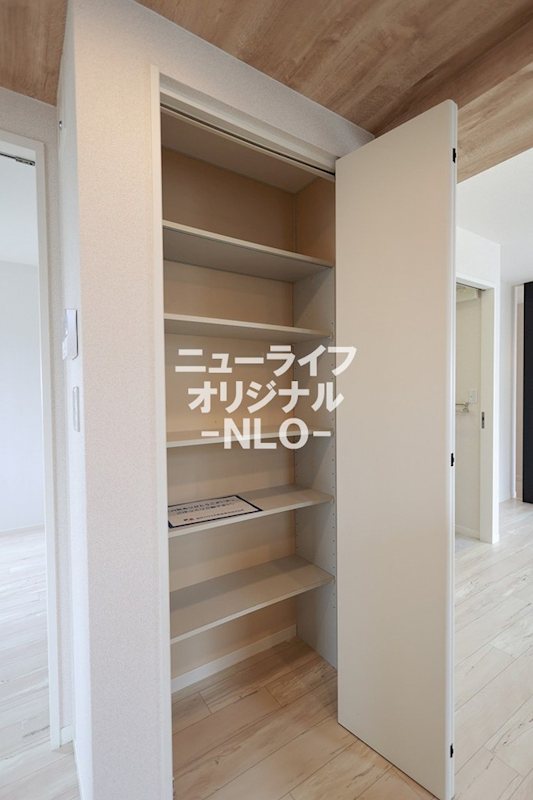 その他設備　LDK収納☆パントリーとしてお使いいただけます☆