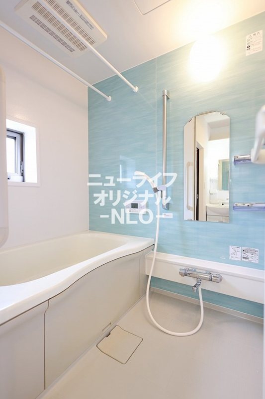 バス・シャワールーム　追焚や浴室乾燥の機能が充実した浴室☆