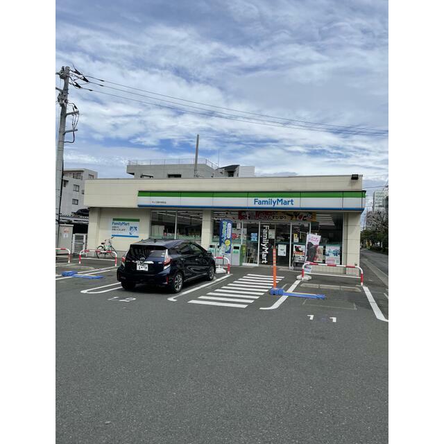 コンビニ　ファミリーマートサンズ厚木栄町店（コンビニ）まで155m