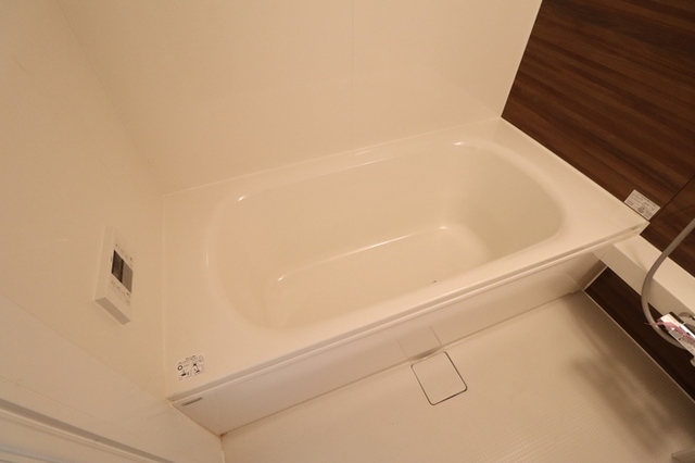 バス・シャワールーム　一坪風呂