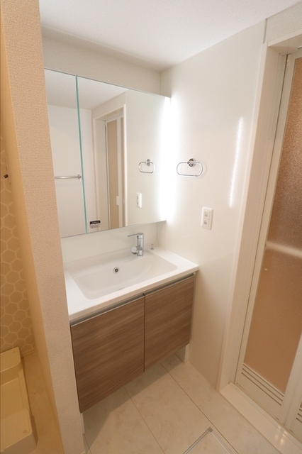 洗面設備　洗髪洗面化粧台