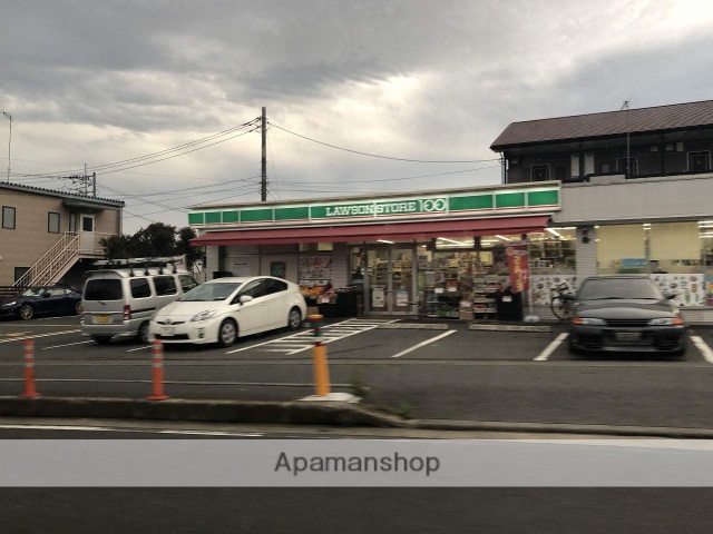 コンビニ　ローソンストア１００（コンビニ）まで984m