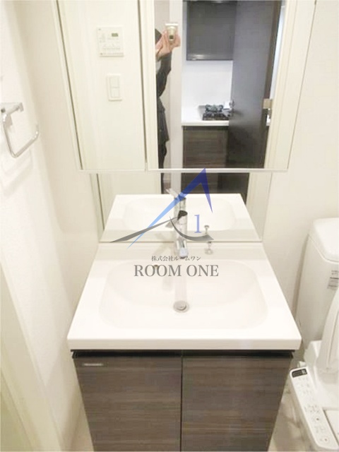 洗面設備　洗面台です。