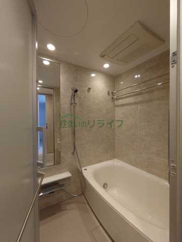 バス・シャワールーム　別部屋の参考写真で御座います。