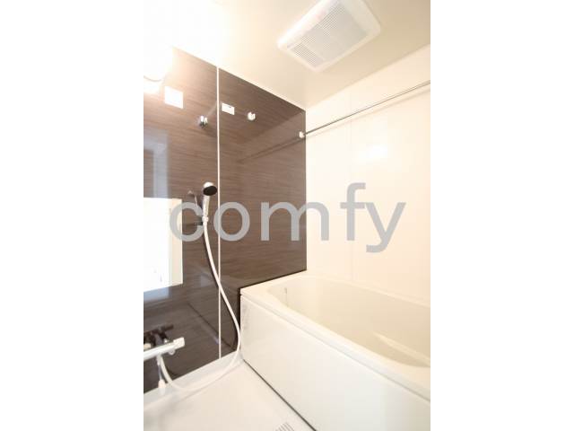 バス・シャワールーム　追炊き・浴室乾燥機付きバス