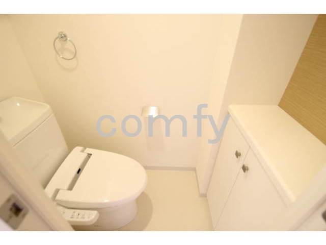 トイレ　ウォシュレット付きトイレ