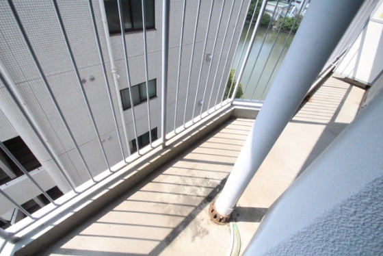 バルコニー　※別号室の写真です