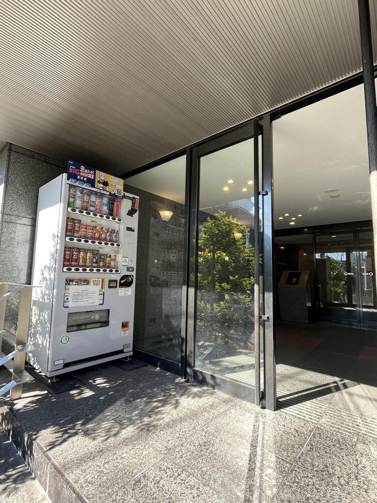 玄関　バルコニー