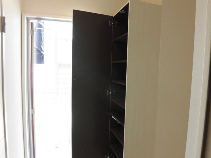 玄関　落ち着いた玄関です