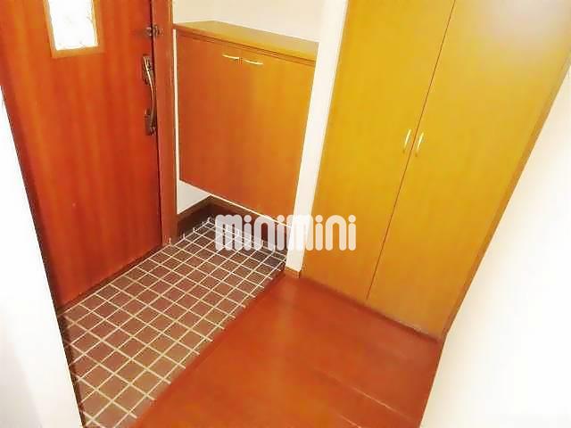 玄関　写真は反転タイプグラース２号室参照