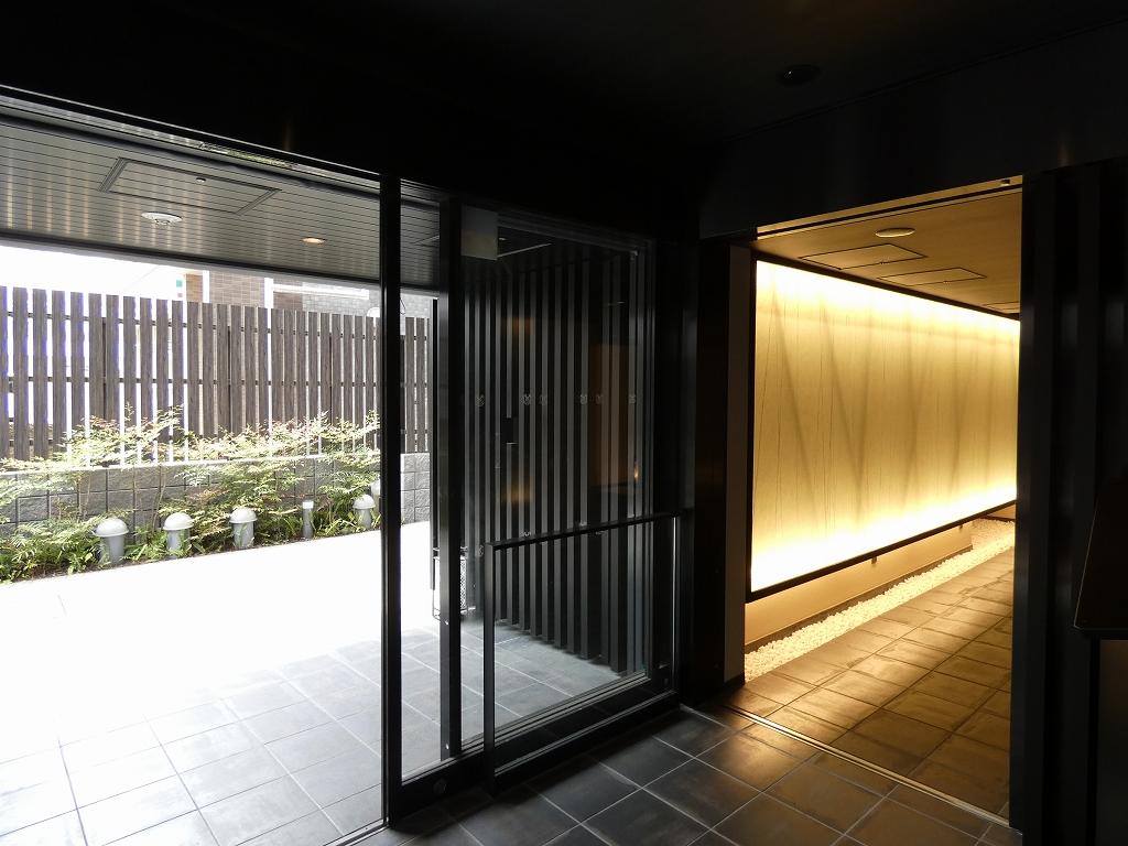 エントランス　エントランス