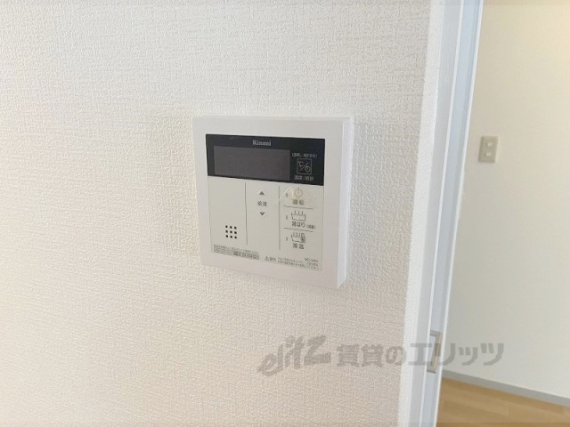 その他設備　給湯器リモコン