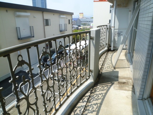 バルコニー　現況優先