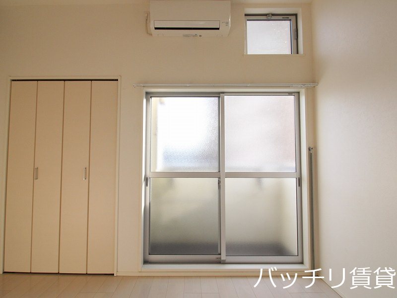 バルコニー　同型タイプの為、現状を優先致します。