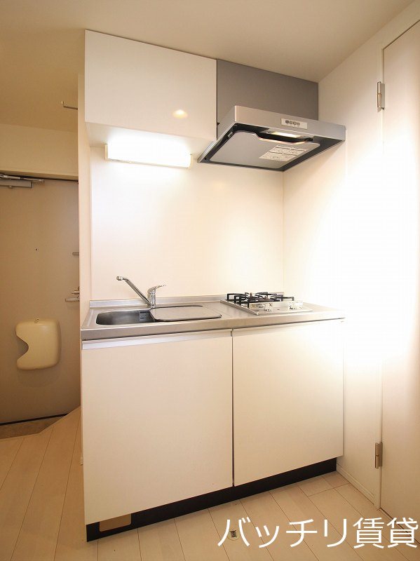 キッチン　同型タイプの為、現状を優先致します。