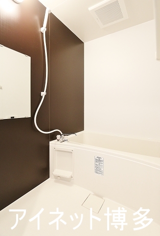 バス・シャワールーム　1日の疲れも癒されそうですね