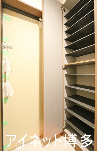 玄関　もちろん高さ調節出来ます