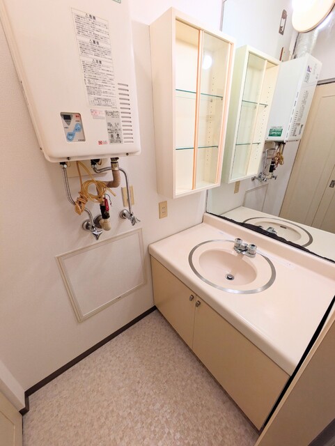 洗面設備　★身支度に便利な洗面化粧台です♪★