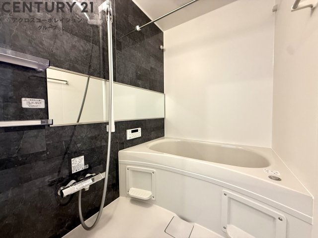 バス・シャワールーム　追い焚き機能付き☆